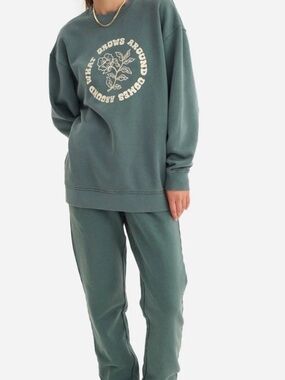 MATE the Label Sweatshirt/Sweatpants set with Floral Graphic